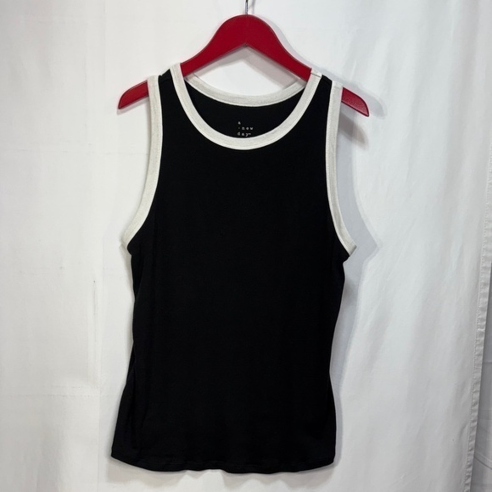 👛a new day Black Tank Top with White ringer Accents - Picture 1 of 4